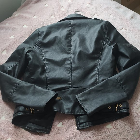 3.Jacket - Picture 2 of 4
